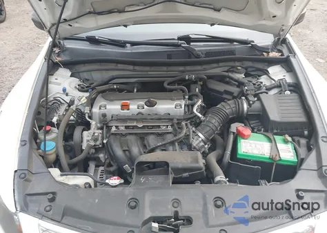 2011 Honda Accord 2.4 Ex-L из США, поврежденный, VIN 1HGCP2F8XBA084506